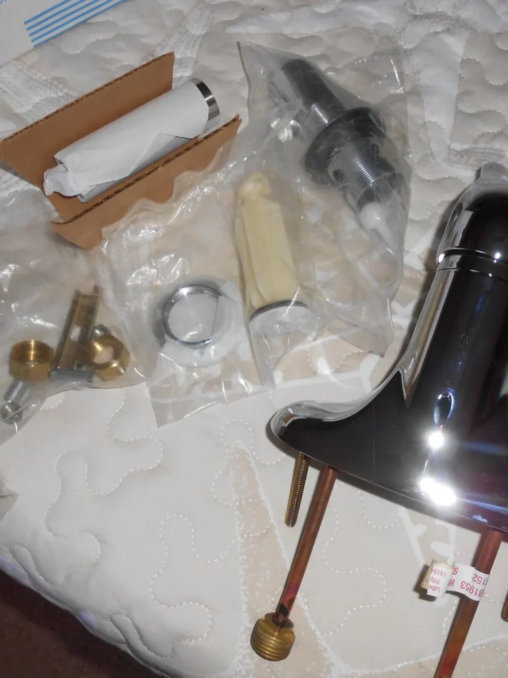 Moen L4621 Chateau Single Handle Bathroom Faucet Chrome New in Box